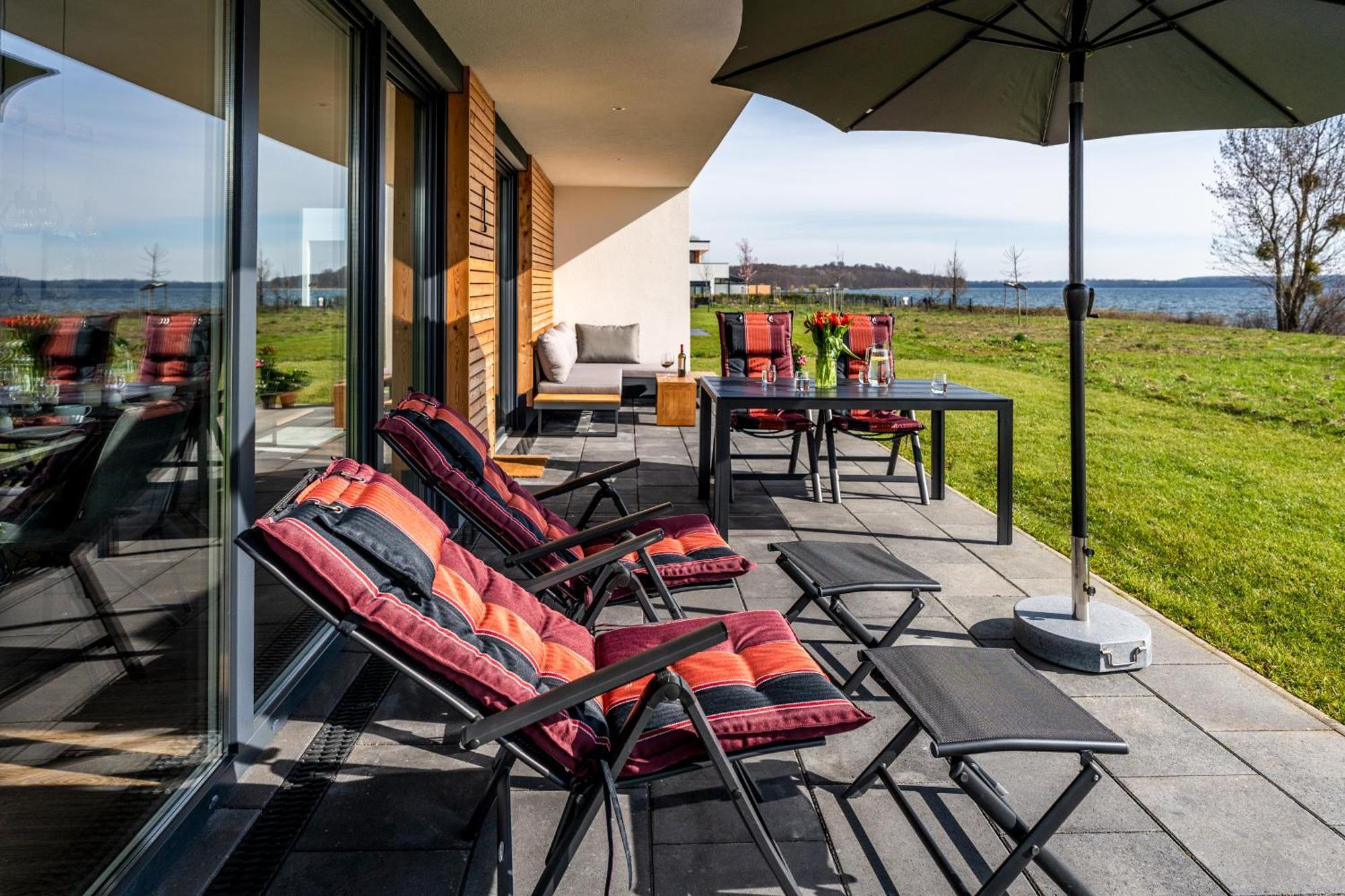 Hangar 19 Luxusbungalow Am See H8 Schwerin  Dış mekan fotoğraf